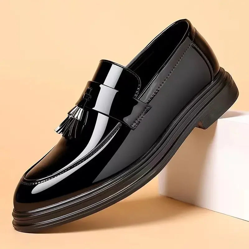 Black Social Shoe for Men Casual Business Patent Leather Bright Upper Dress Shoes Man New Low Price 39 Suit Cheap Liquidation