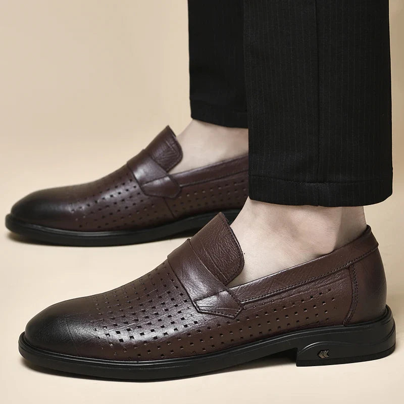 Italian Mens Casual Leather Outdoor Shoes Breathable Casual Hollow Out Men's Soft Bottom Shoes Comfy Flat Designer Walking Shoes