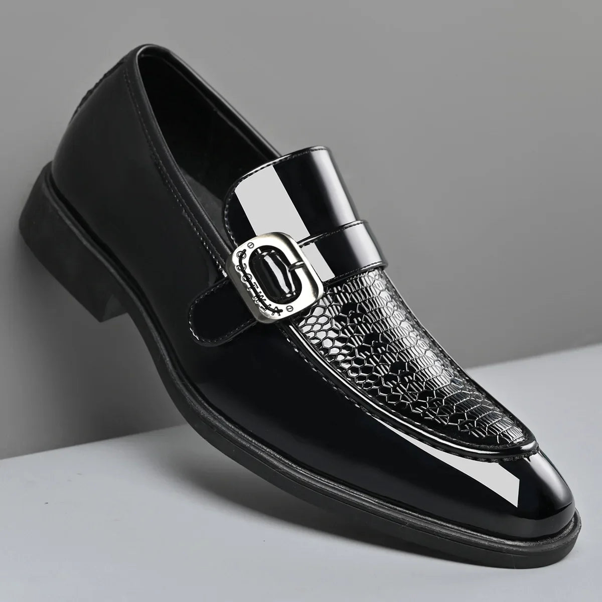 Party Wedding Oxford Footwear New Arrival Leather Men Casual Shoes Office Work Business Shoes Pointed Toe Loafers Brogue Shoes