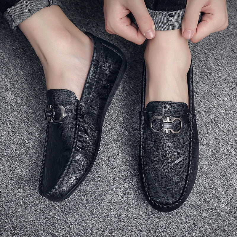 Brand Spring Summer Hot Sell Moccasins Men Loafers Leather Casual Shoes Men Flats Lightweight Driving Boat Shoes Male Footwear