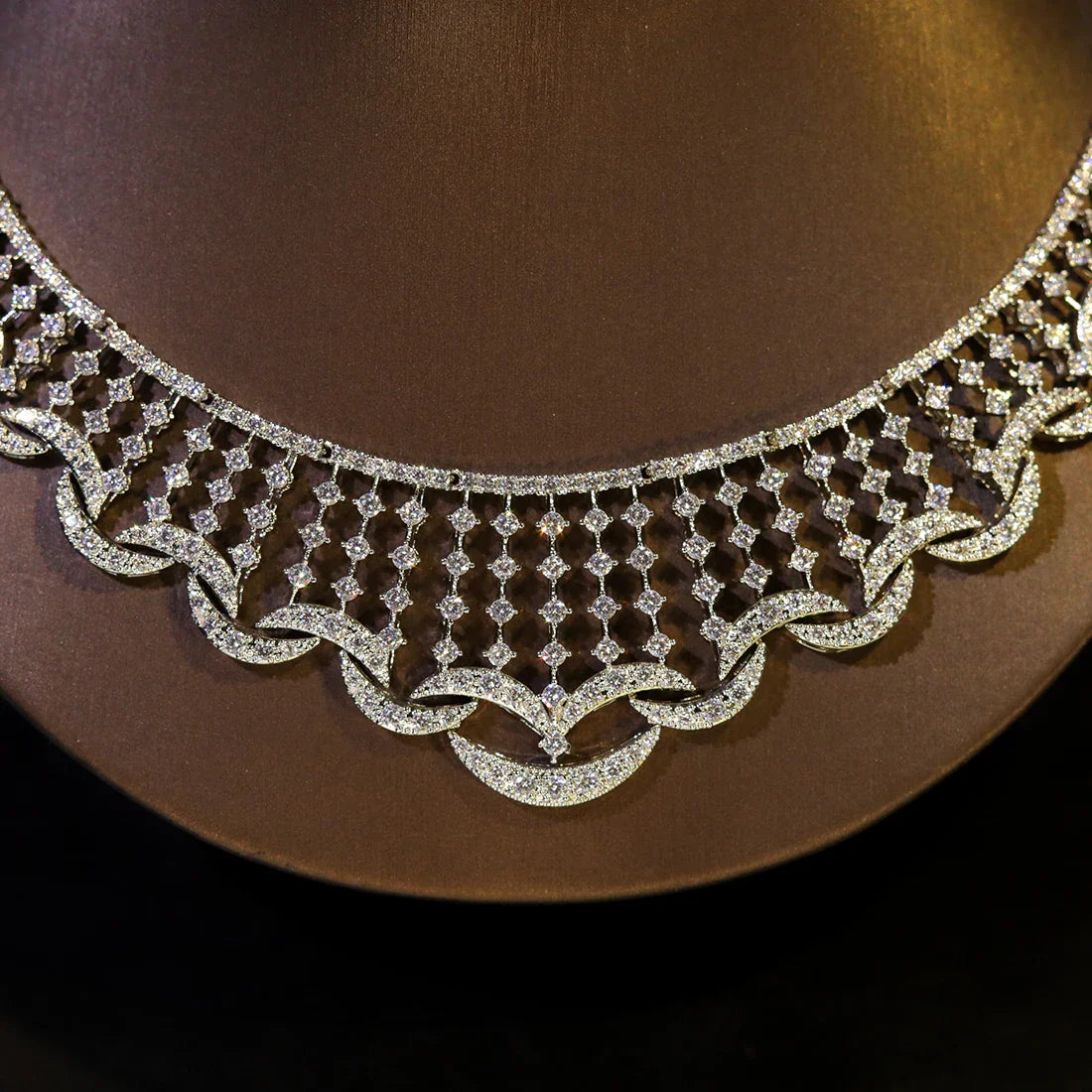 Elegant Hollowed-out Design CZ Bridal Necklace High Quality Jewelry Light luxe Zircon Jewelry Set Ornaments Dress Accessories