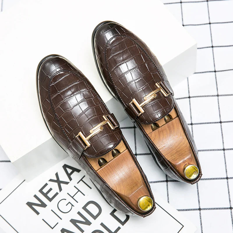 2024 High Quality Casual Leather 38~48 Designer Mens Dress Wedding Black Fashion Office Business Loafers Formal Shoes for Men