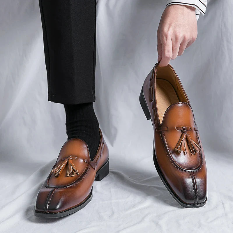 Fashion Shoe Office Shoes for Men Casual Shoes Breathable Leather Loafers Mens Driving Moccasins Comfortable Slip on 2023 Brown