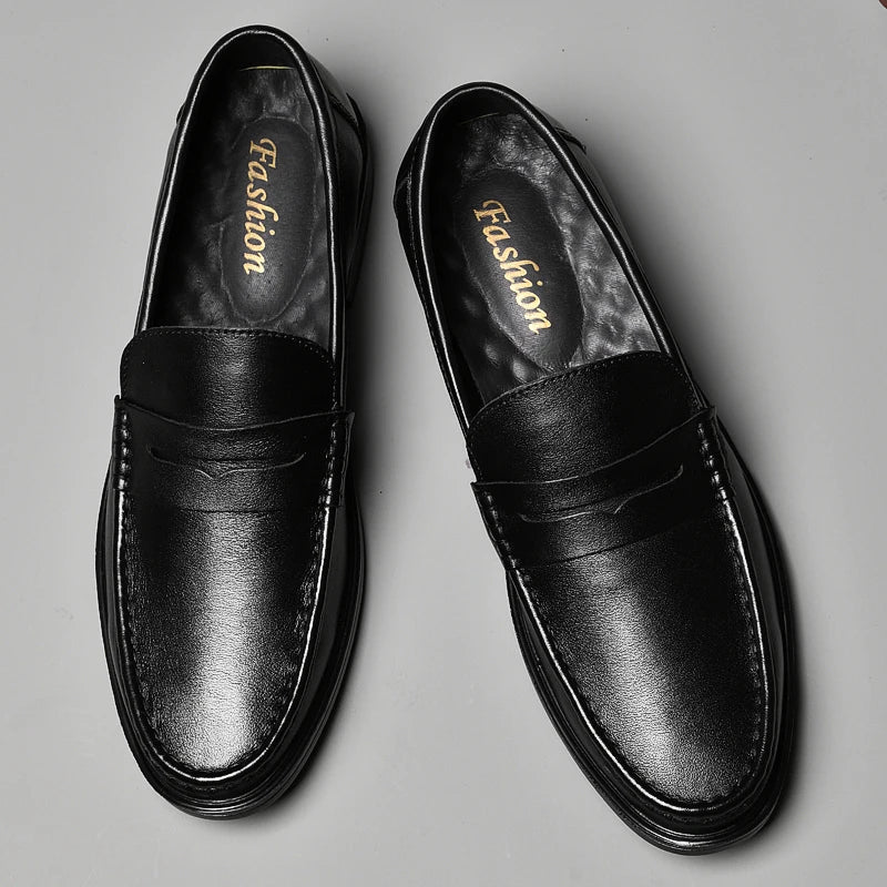 New Luxury Slip on Dress Shoes Men Italian Comfortable Loafer for Men Outdoor Mens Slip on Flats Classic Men Shoes for Wedding