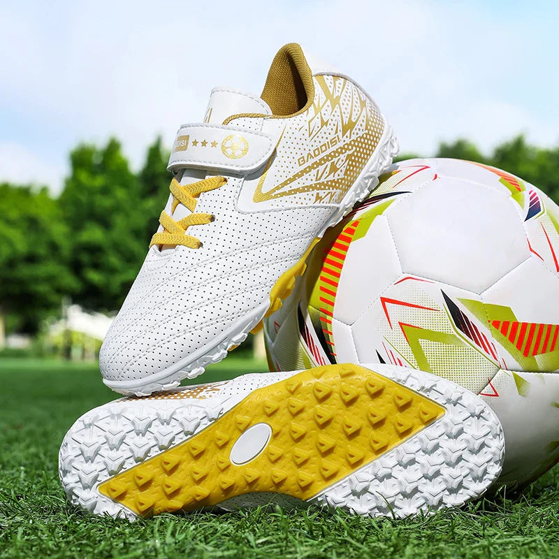 New Kid Soccer Shoes Match Non-Slip Professional Match Boys Outdoor Football Boots Comfortable Sneakers Sports Shoes Unisex