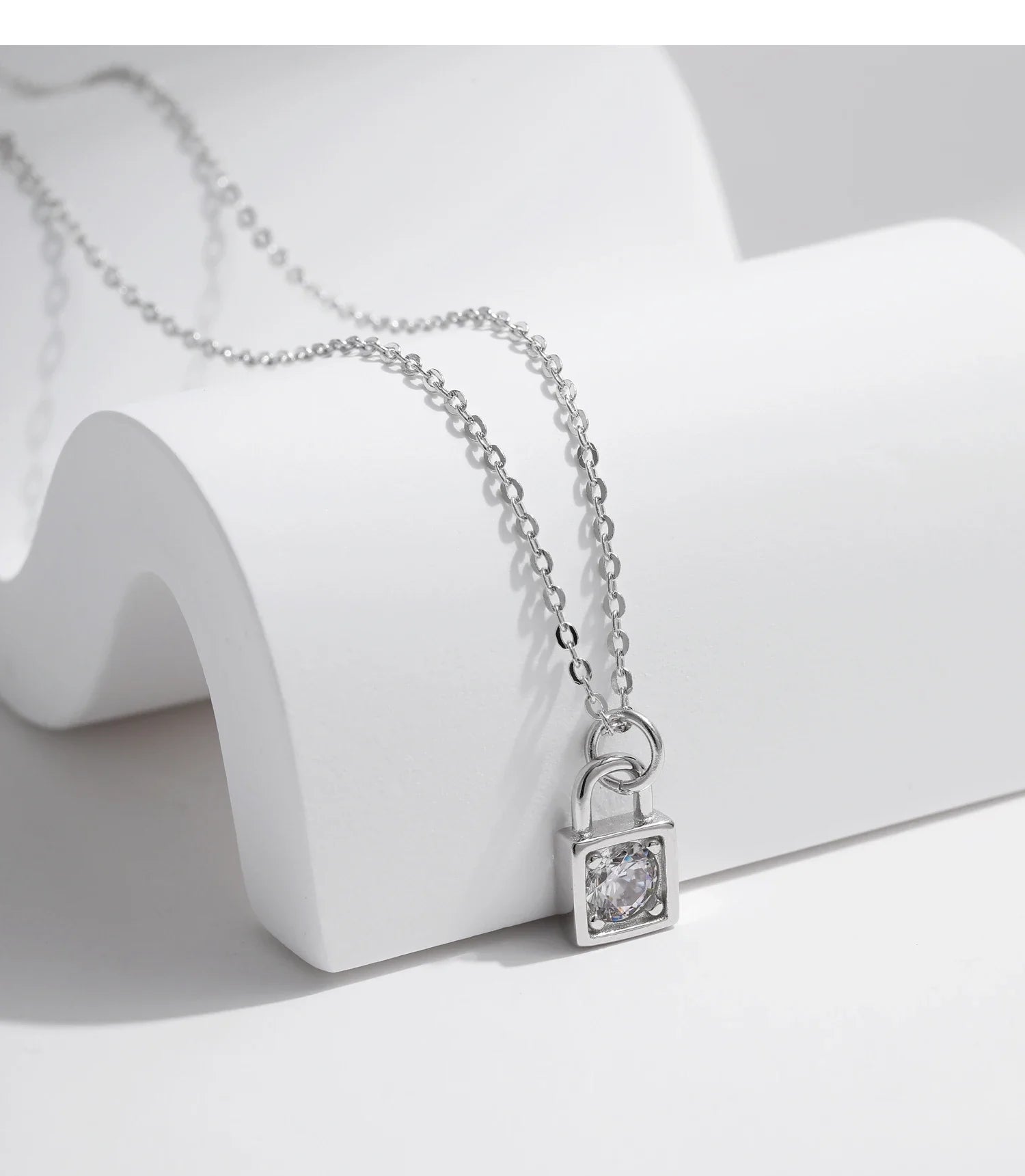 0.5 Carat D Color Moissanite Lock Pendant Necklace For Women 925 Sterling Silver Party Stackable Fine Jewelry With Boxes