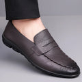 2026 Spring Autumn New Loafers Male Solid Color Fashion Casual Leather Shoes Male Soft Sole Light Driving Shoes Man