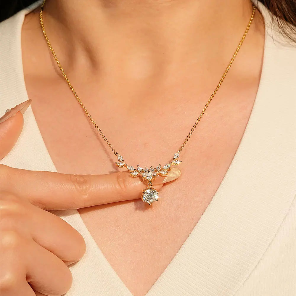Sparkling 8MM Moissanite Necklace 14K Gold Filled Floral-Style Pendant Necklaces for Women CWedding Jewelry Gift