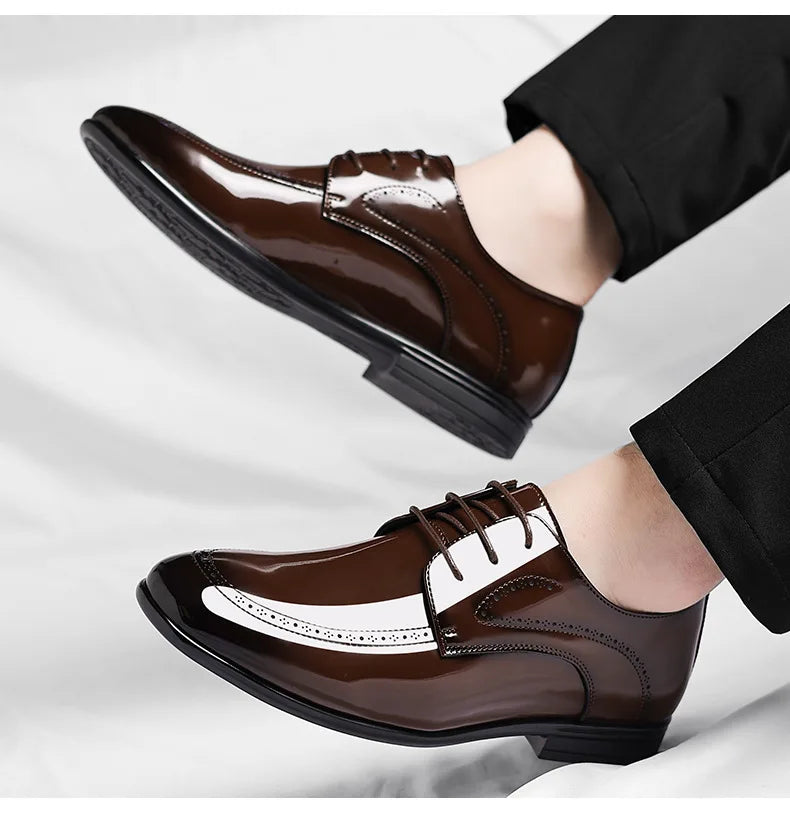 Business Formal Patent Leather Shoes for Men Spring Autumn New Designer Brogue Shoes Male Fashion Lace Wedding Shoe Man