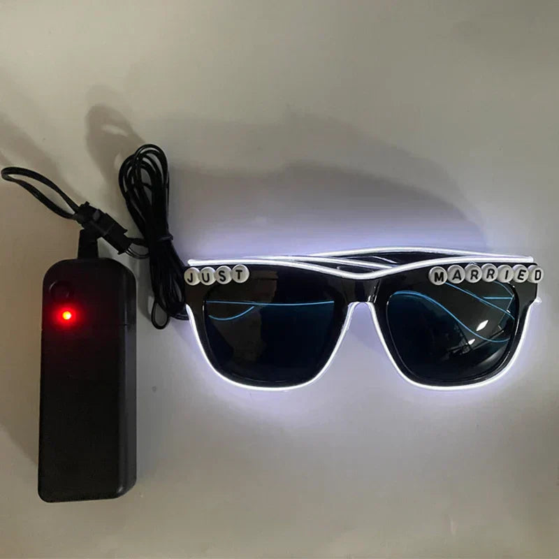 LED Just Married Glasses Wedding Bride To Be Surprise Gift Couple Glasses Souvenirs Glowing Heart Glasses Married Sunglasses