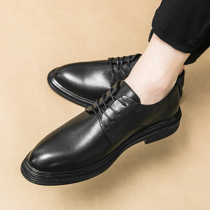 Fashion Men Brogue Oxford Shoes British Style Casual Shoes PU Leather Formal Dress Footwear Man Outdoor Sneakers Business Shoes