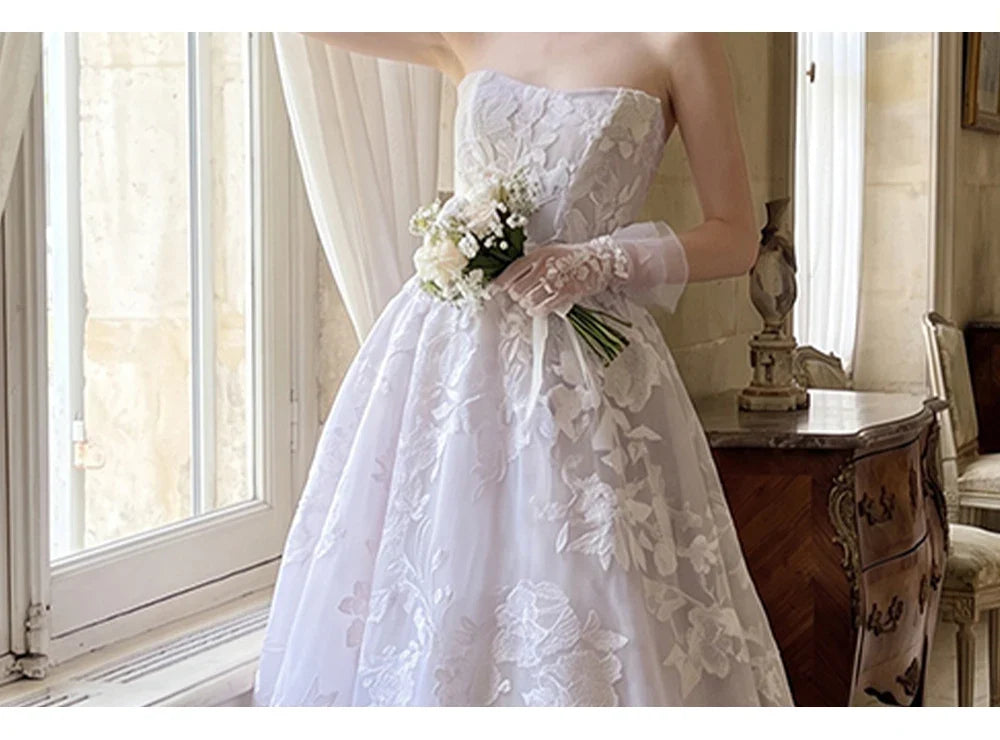 2026 Elegant Strapless Wedding Dress 3D Floral Lace Applique Tulle Ball Gown Court Train Bridal Gown Custom Size Vestidos