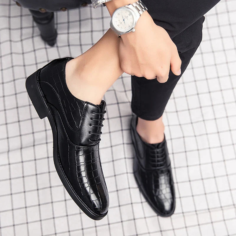 Spring Italian high-quality Blue Leather Shoes for Men men leather shoes Wedding Dress Shoes Patent mens loafers Big size:38-48