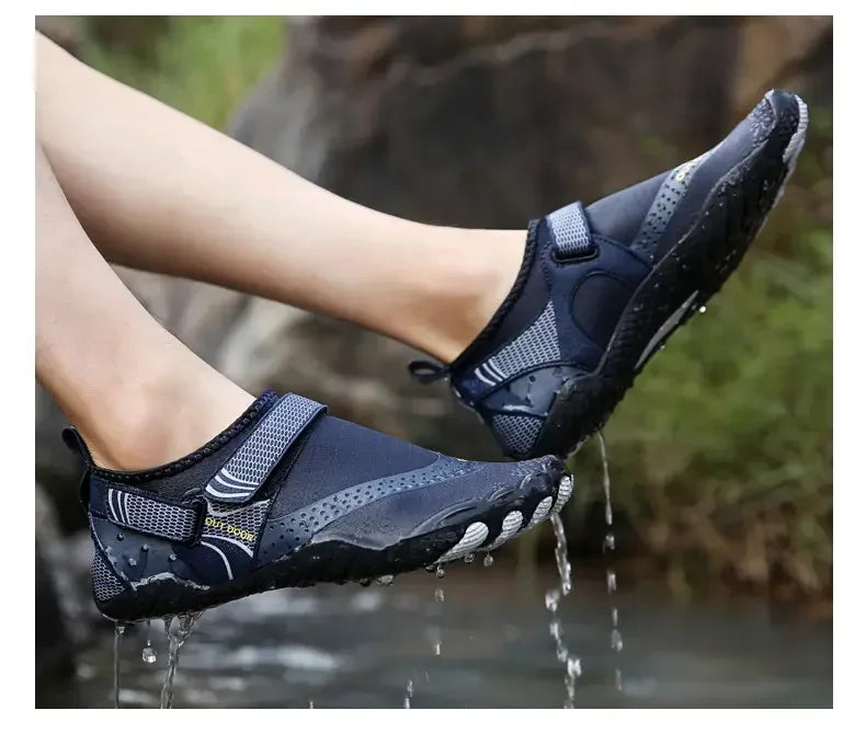 Mens Quick Drying Water Shoes Unisex Breathable Aqua Shoes Slip on Non Slip Wading Shoes Travel Water Park Pool Ladies Sneakers