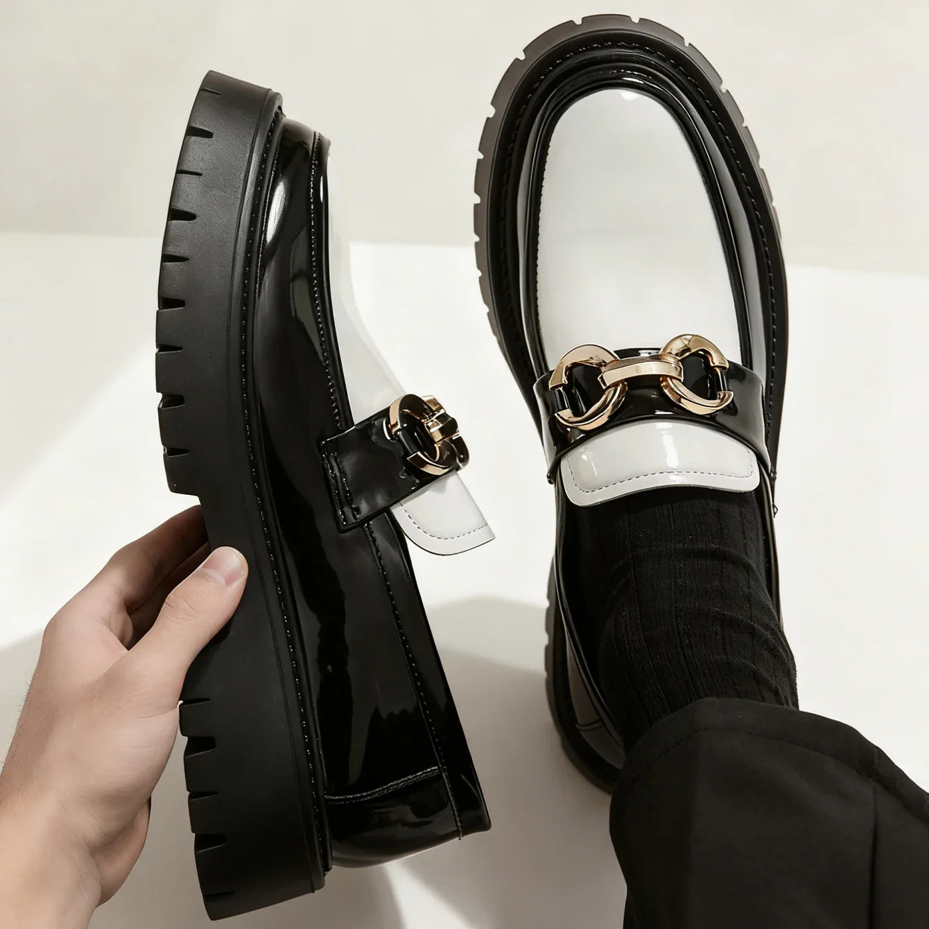 Classic Fashion Thick Sole Men's Penny Loafers Slip-On Business Dress Shoes for Gentleman Metal Buckle Formal Party Glossy Shoes
