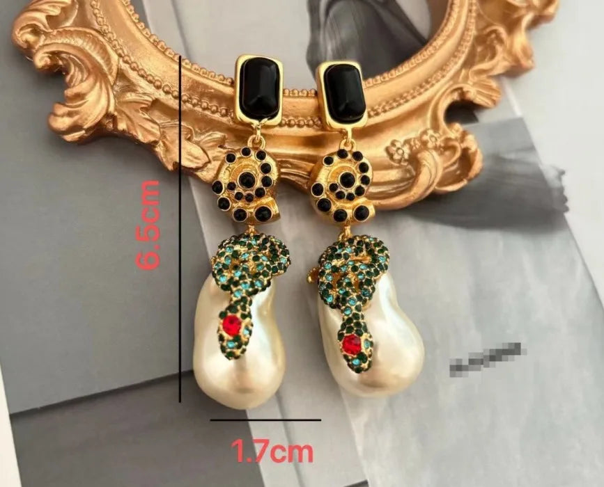 Baroque Pearl Eye Earrings