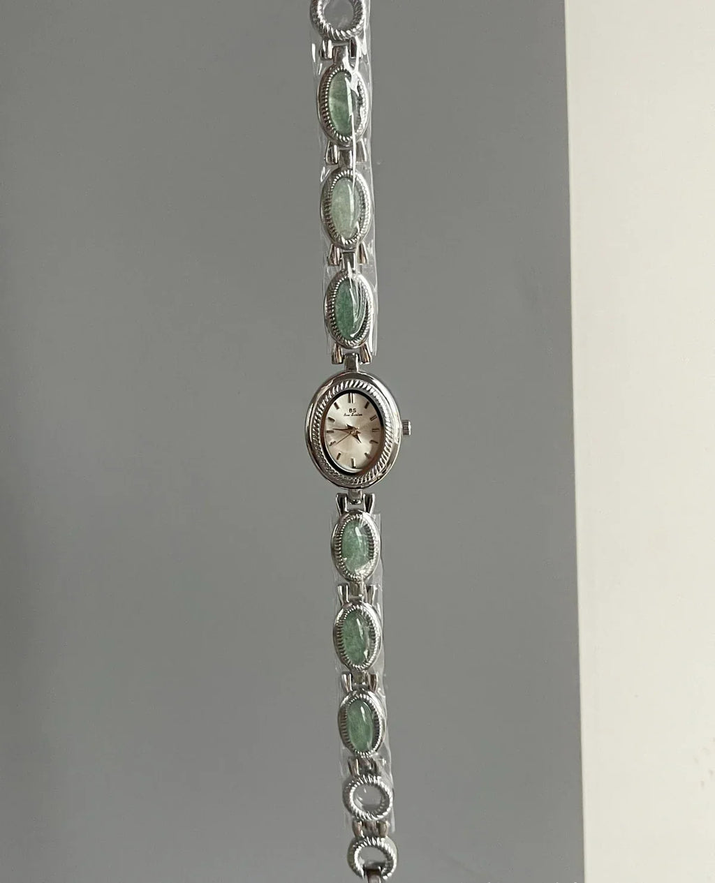 High-end Luxury Watches for Woman Elegant Green Jewelry Jade Quartz Bracelet Wristwatch Gift for Women Lady Fashion Dress Watch