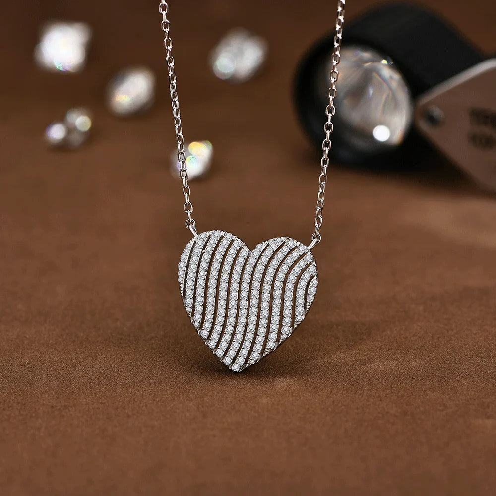 2024 New Luxury  D VVS1 Color Moissanite Necklace for Women Heart Shape Sparkling 100% 925 Sterling Silver Fine Jewelry