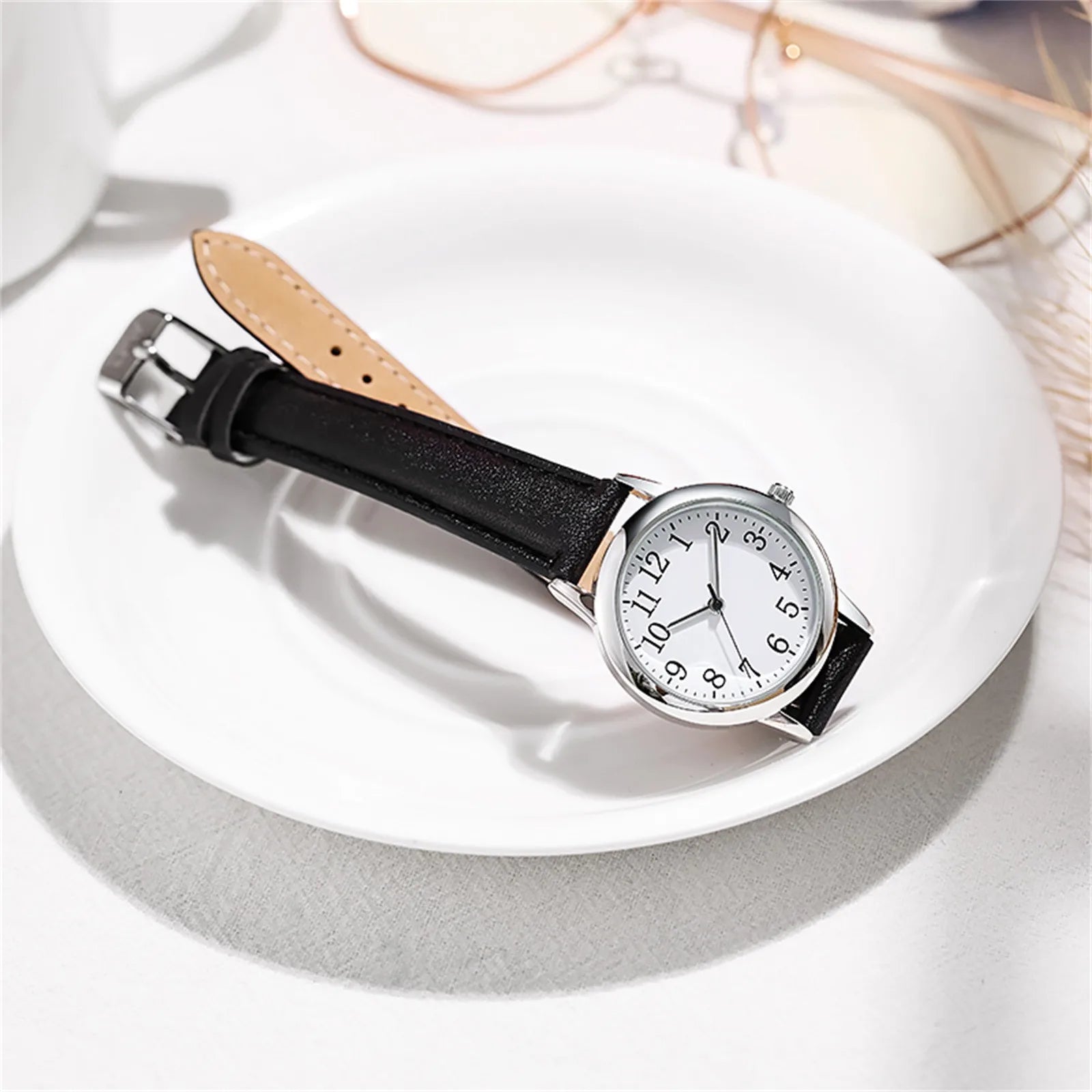 Women Quartz Fine Watch Easy To Read Arabic Numerals Simple-Dial