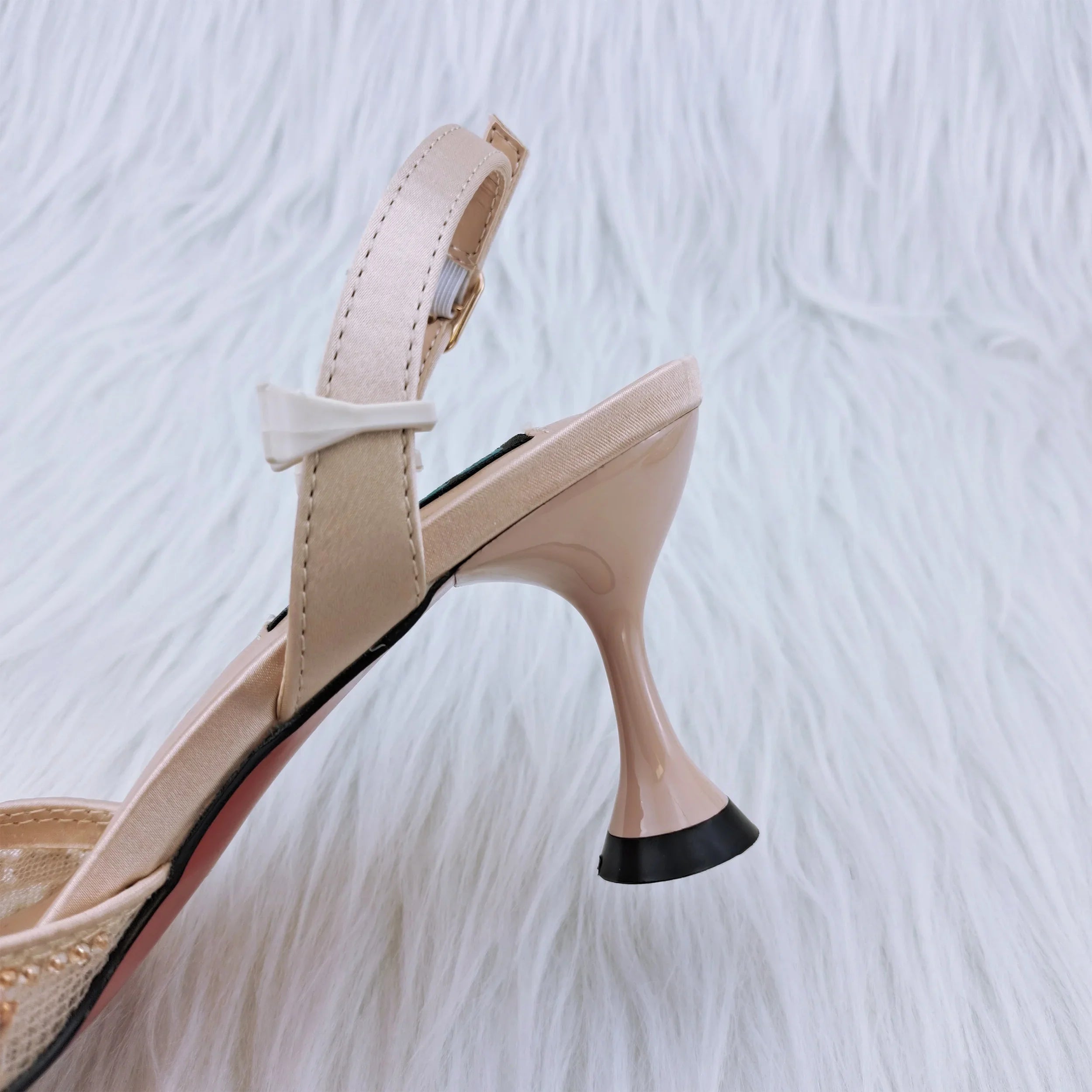Lace And Big Rhinestones Are Sexy Shoes And Bag  Beautiful And Mature Style Shoes