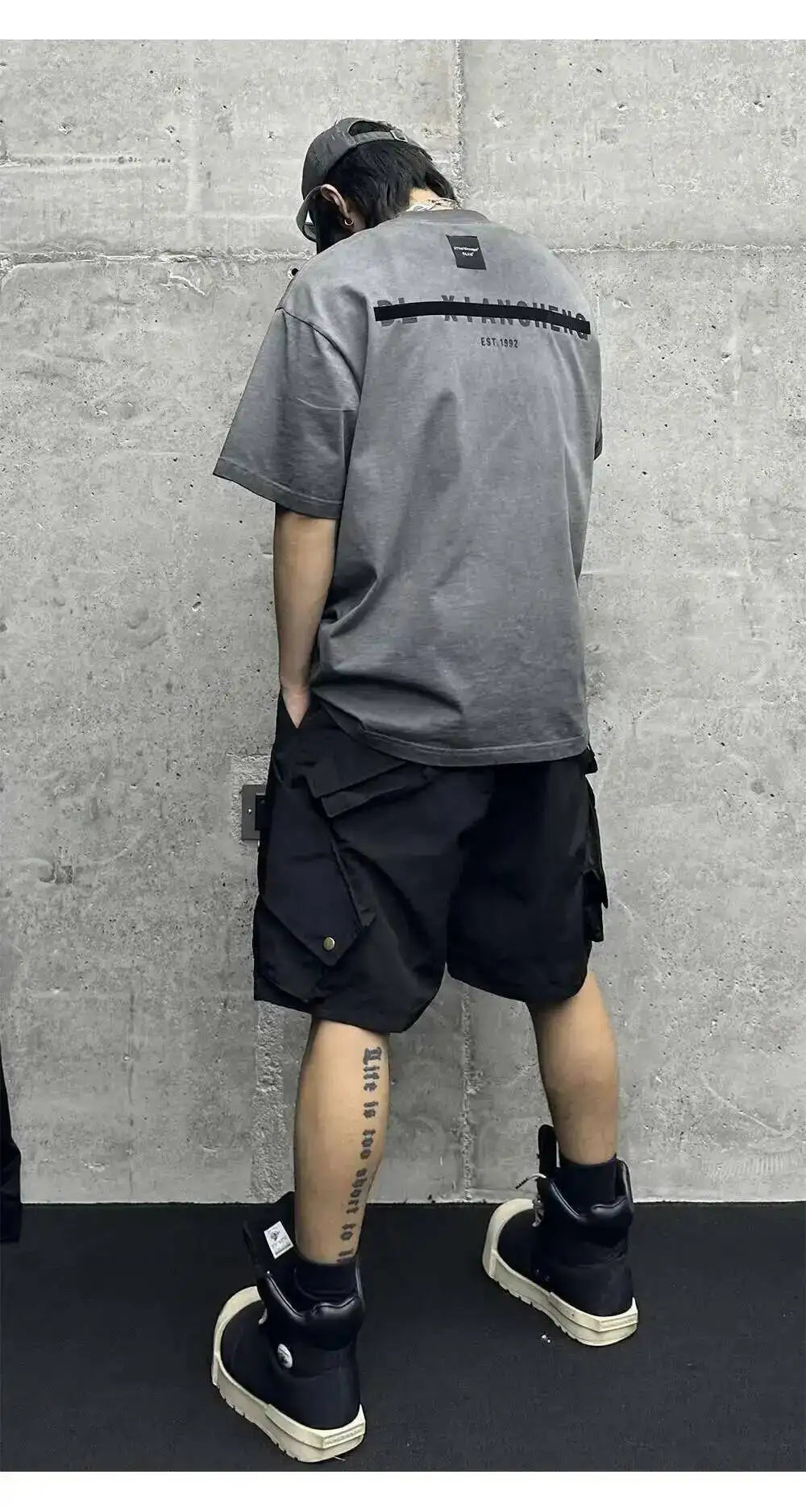 Summer New Men Tide High Street Drawstring Pocket Sports Casual Safari Style Shorts Loose Light Luxury Simple Capris HK4528