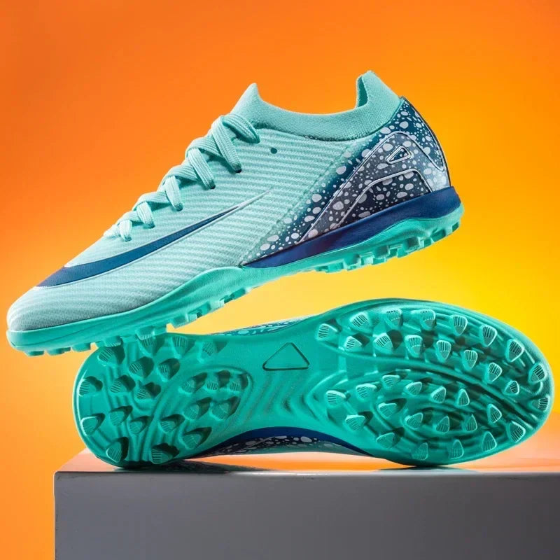 New Men Soccer Shoes Professional Football Boots Grass Outdoor Sport Non-Slip Training Shoes Match Sneakers Ultralight Unisex