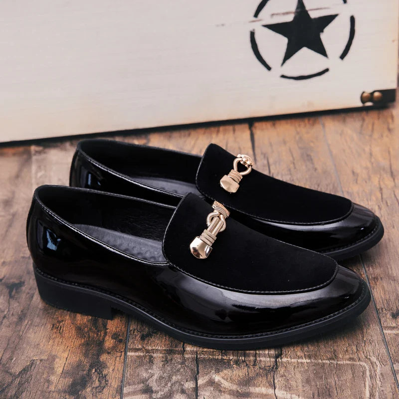 Lightweight Metal Trim Retro British Style Small Leather Shoes Pointed Leather Matching Color Slip-On Loafers for Men