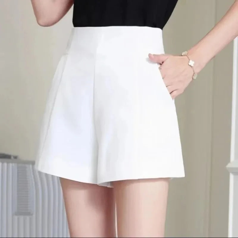 Women Shorts Spring Summer Casual High Waist A-line Shorts Loose Wide Leg Shorts Chic Lady Black White Suit Shorts