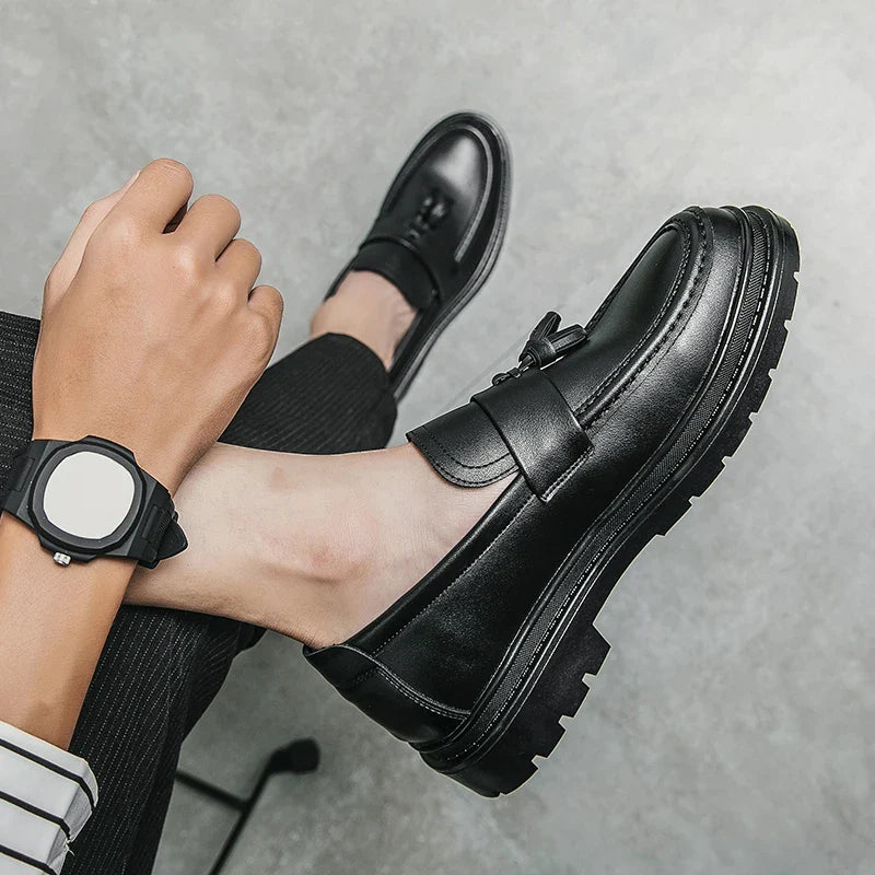 Tassel Loafers Men Platform Thick-soled Formal Business Shoes Slip-on Comfortable Mens Leather Wedding Casual Shoes Oxford Shoes