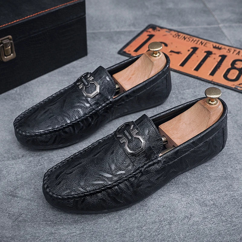 Brand Spring Summer Hot Sell Moccasins Men Loafers Leather Casual Shoes Men Flats Lightweight Driving Boat Shoes Male Footwear