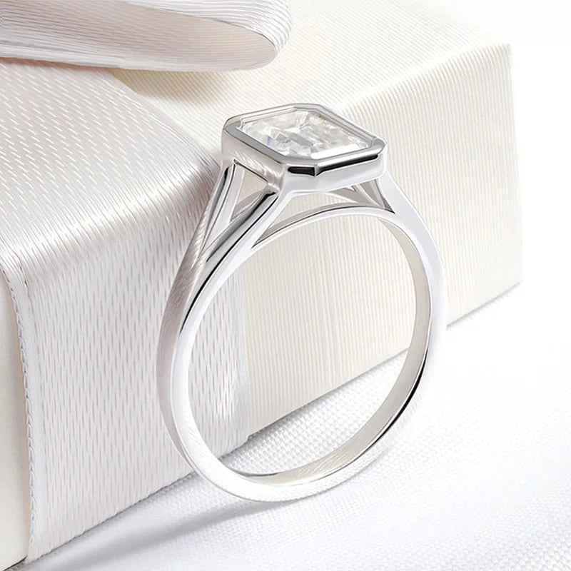 1CT 2CT Emerald Cut Moissanite Wedding Ring for Women Solitaire Lab Diamond Jewelry S925 Sterling Silver Plated 18K Gold