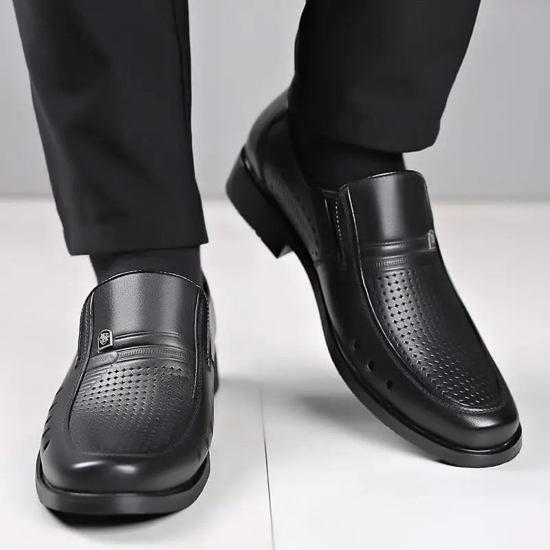 Hollow Breathable in Summer Round Toe Dress Shoes Man Soft Leather Casual Footwear 2025 Style Gentleman New Social Shoe for Men