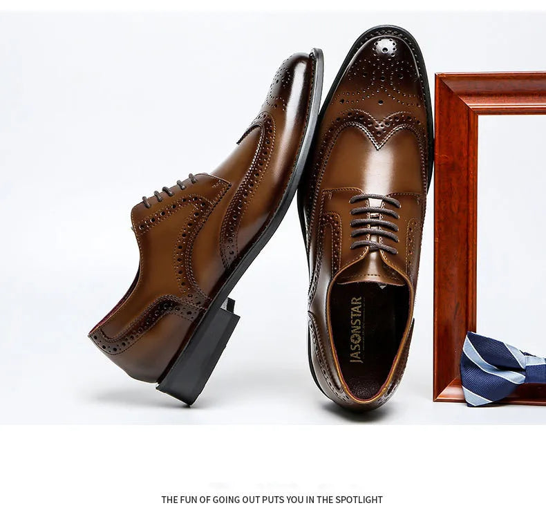 Top Quality Hard Cow Leather Pattern Men Formal Wedding Dress Shoes Pointed Toe Gentleman Men Brogues Oxfords New Spring