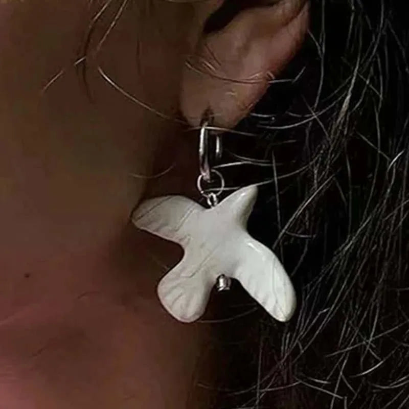 Fashion White Peace Dove Pendant Necklace Earrings for Women Vintage Metal Geometric Round Ear Hoop Jewelry Gift