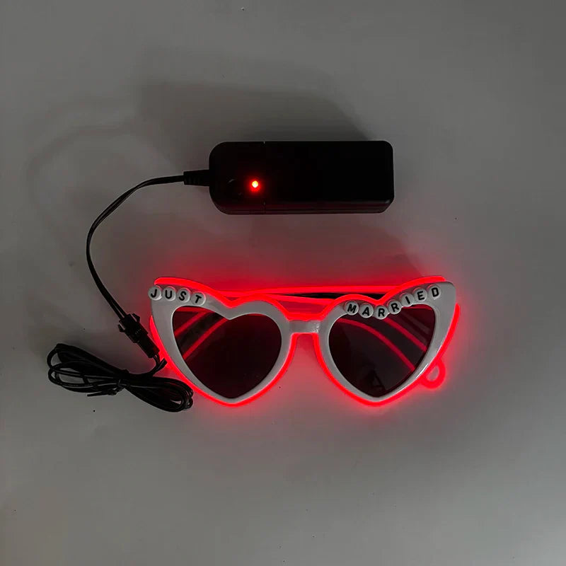 LED Just Married Glasses Wedding Bride To Be Surprise Gift Couple Glasses Souvenirs Glowing Heart Glasses Married Sunglasses