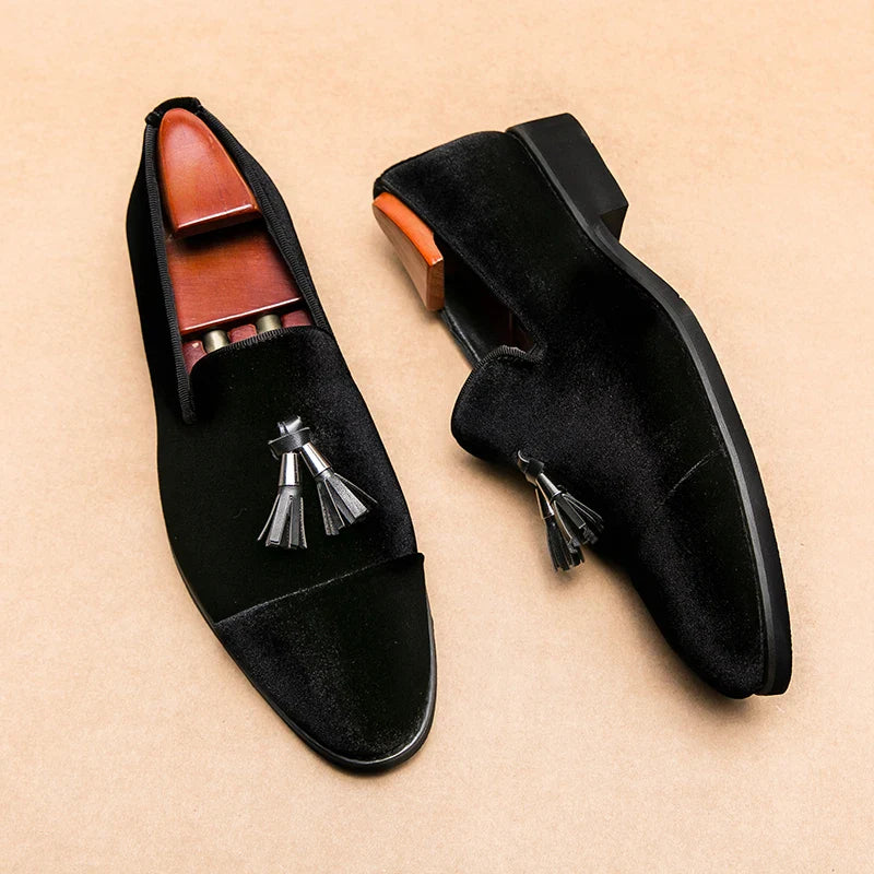 Luxury Brand Suede Green Loafers Men Slip-on Tassel Soft Leather Wedding Shoes Flats Men Shoes Casual Shoes Nubuck Leather Shoes