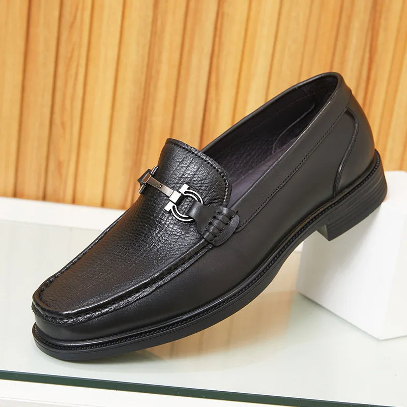 New Loafers for Men Genuine Leather Men's Shoes Elegant Gentleman Handmade Shoes Simple Metal horse buckle