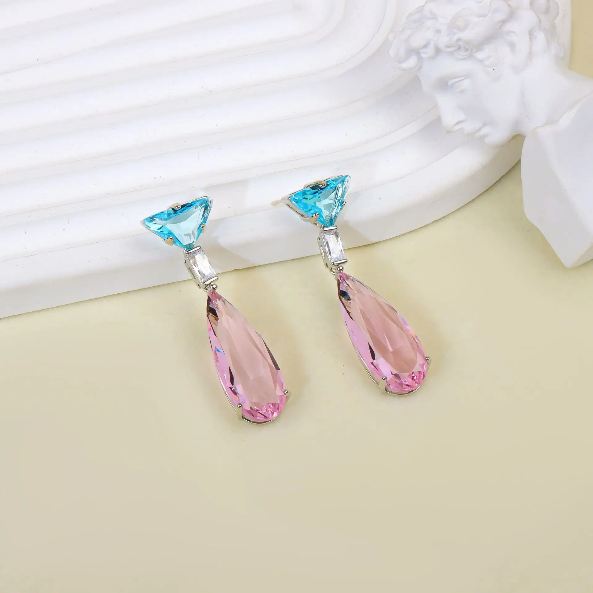 Delicate Crystal Beaded Necklace Earrings Bracelet Gift Set, High-End Fashion Jewelry Collection for Women,work to dinner piece