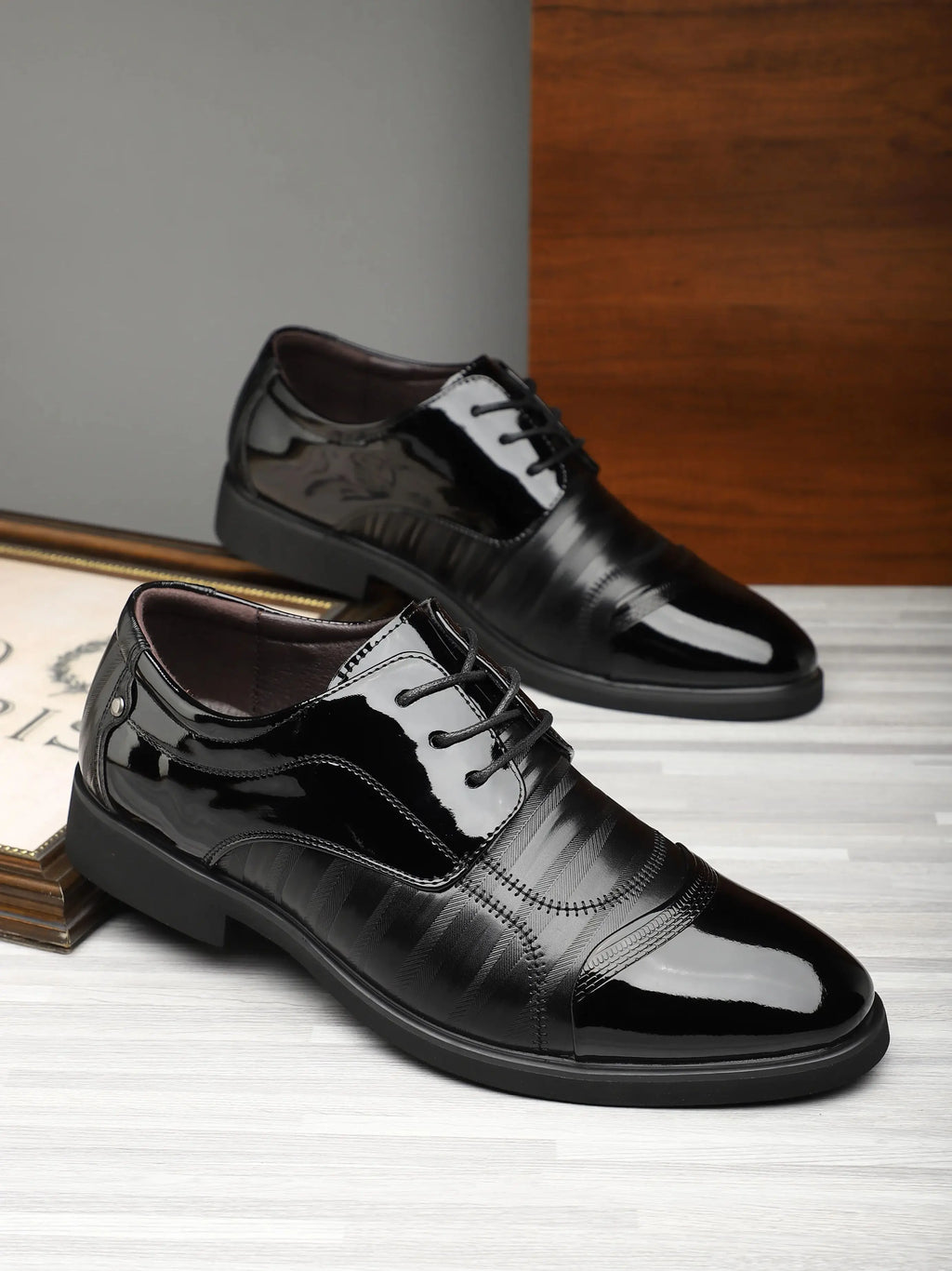 Fashionable Men's Daily Comfortable Business Office Formal Shoes Low Cut Round Toe Multifunctional Men's Wedding Shoe