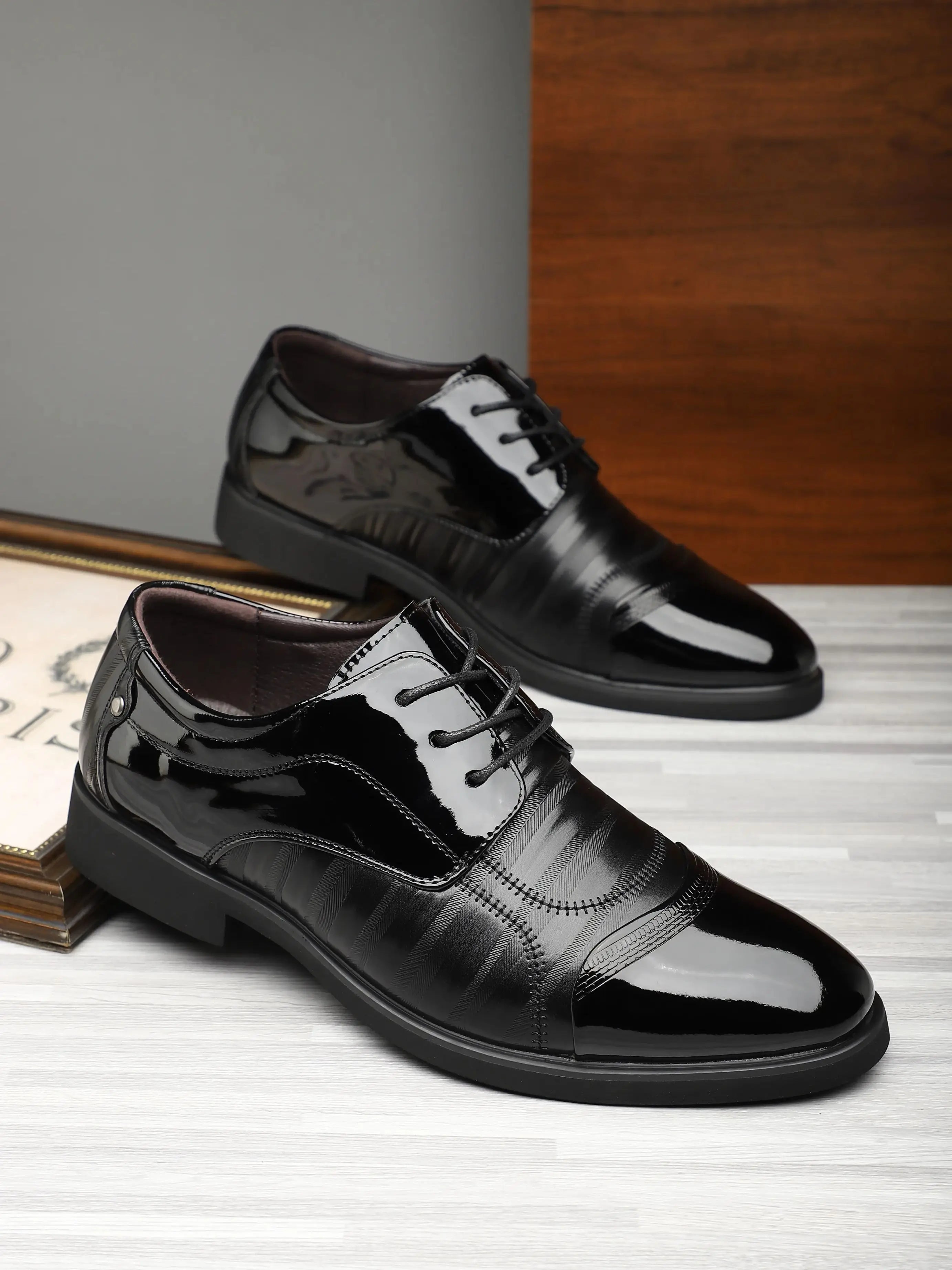 Fashionable Men's Daily Comfortable Business Office Formal Shoes Low Cut Round Toe Multifunctional Men's Wedding Shoe