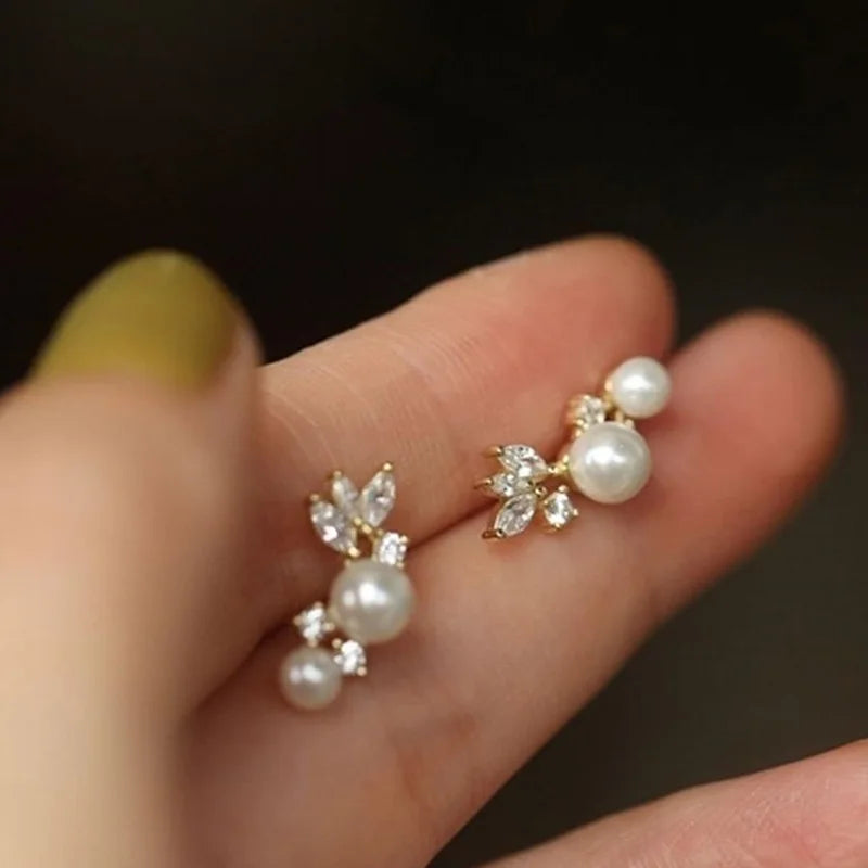 Graceful Gold Color/Silver Color Stud Earrings Lady Simulated Pearl Jewelry Chic Shiny Zirconia Accessories for Wedding