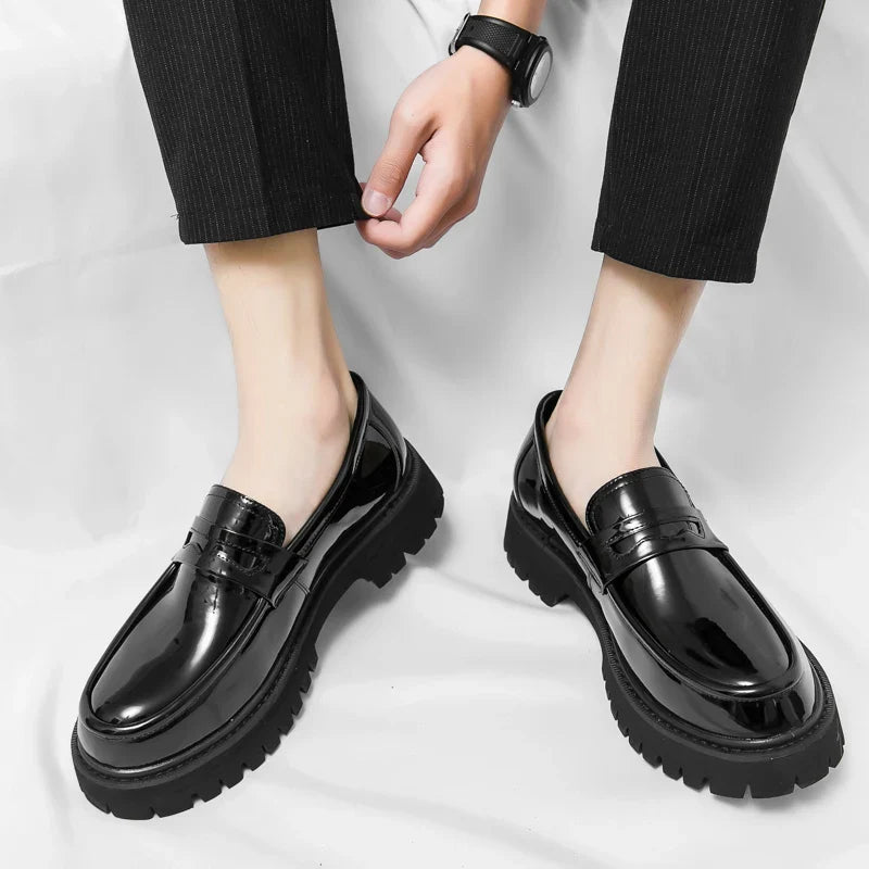 New Men's Luxury Leather Shoes Genuine Leather Dress Shoes Fashion Loafers Slip-on Comfy Casual Business Shoes Fomal Mocassins