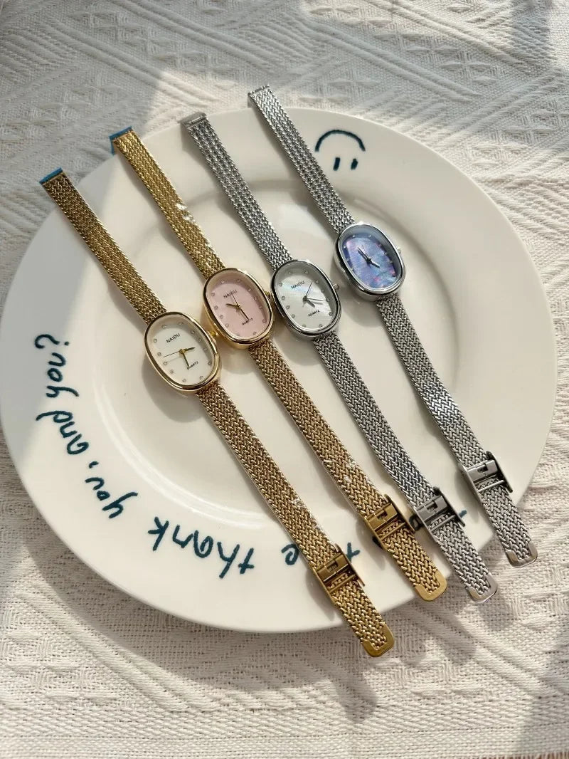 Luxury Oval Dial Rhinestone Watch New Brand Quartz Watch for Women Adjustable Stainless Steel Strap Wristwatches Wholesale Gift